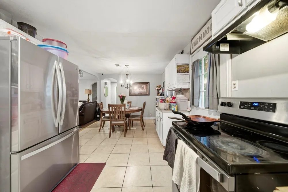 731 Meneley Road Winnie, TX 77665