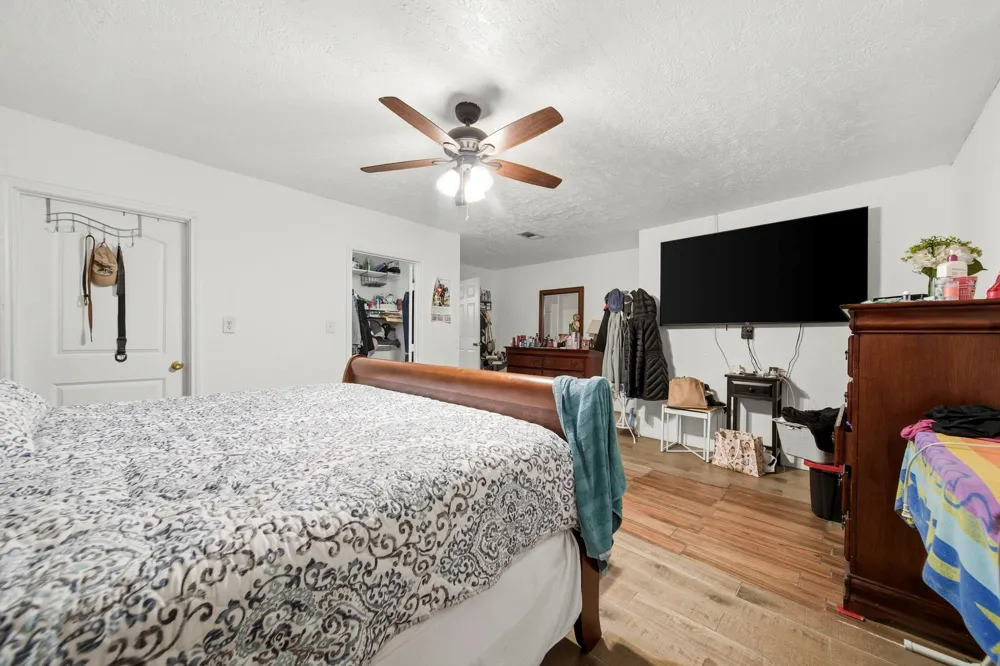 731 Meneley Road Winnie, TX 77665