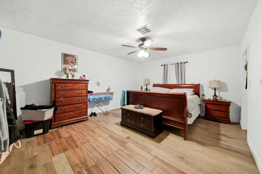 731 Meneley Road Winnie, TX 77665