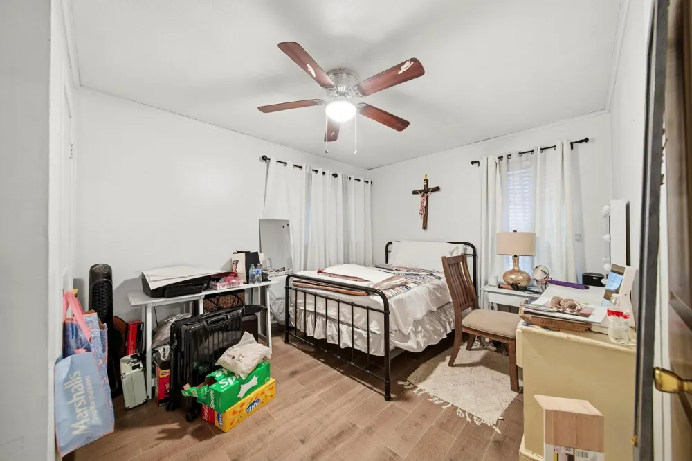731 Meneley Road Winnie, TX 77665