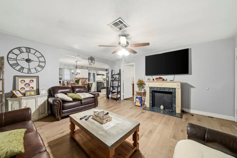 731 Meneley Road Winnie, TX 77665