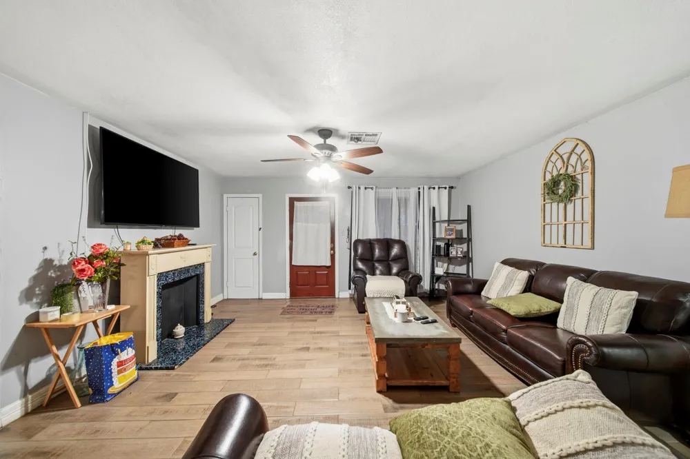 731 Meneley Road Winnie, TX 77665