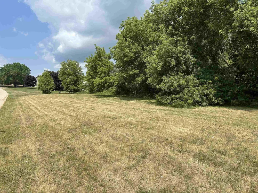 307 Red Maple Lane Shepherd Village, MI 48883