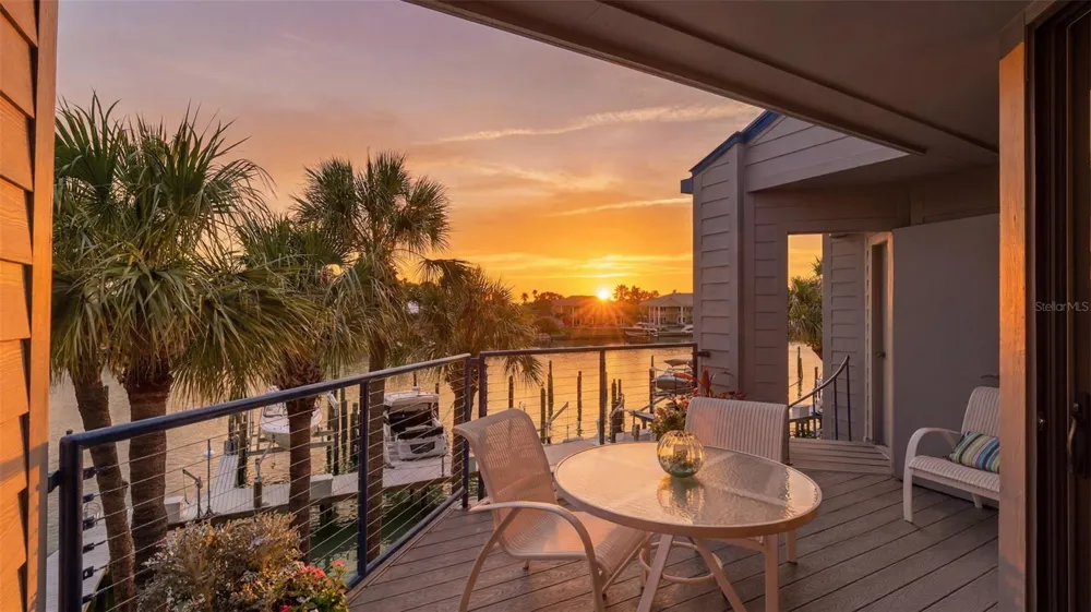 910 PINELLAS BAYWAY S #201 Tierra Verde, FL 33715