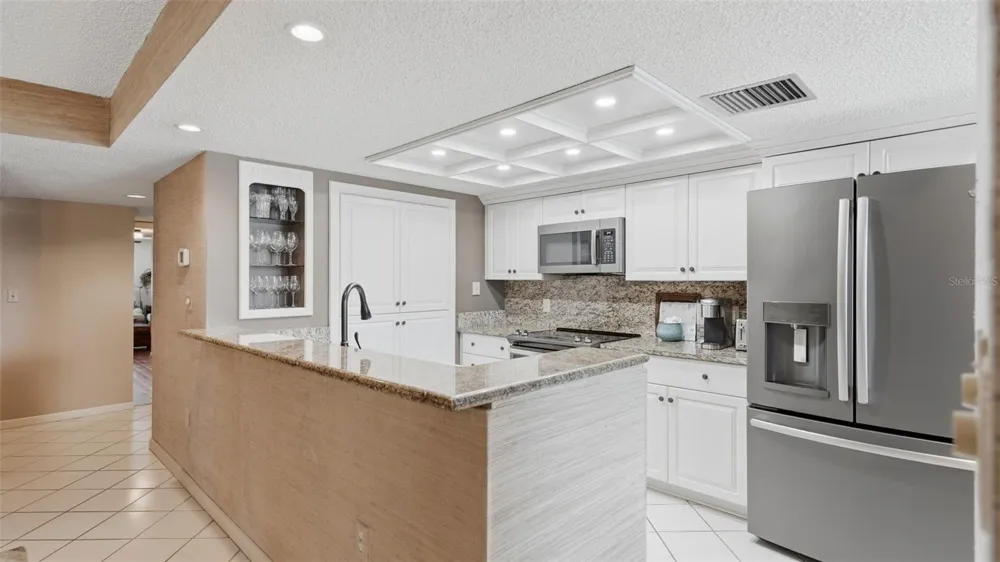 910 PINELLAS BAYWAY S #201 Tierra Verde, FL 33715