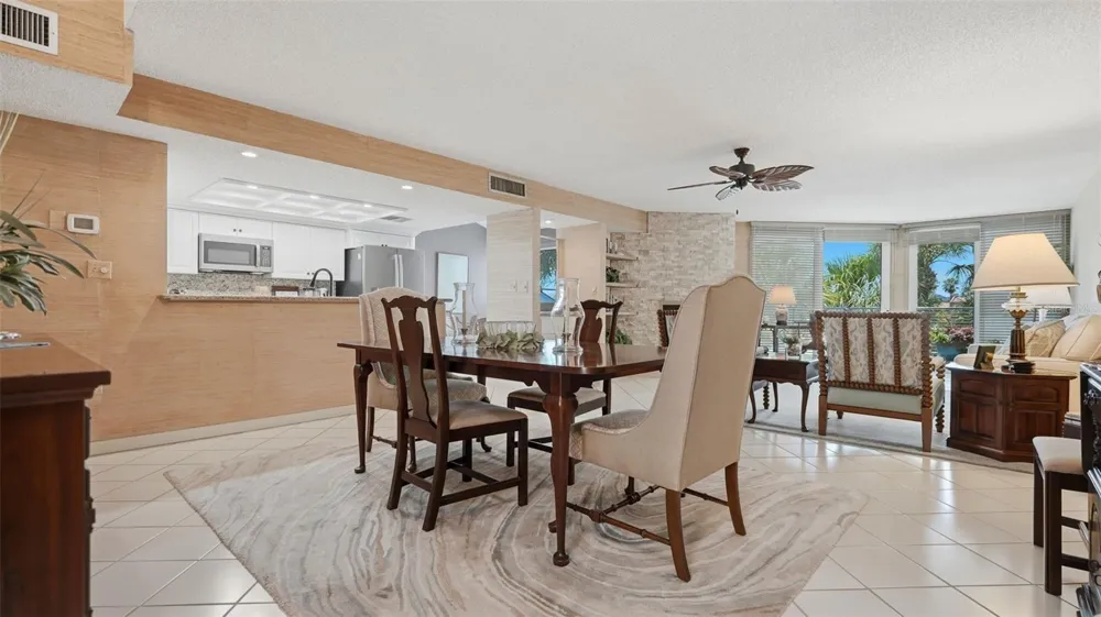 910 PINELLAS BAYWAY S #201 Tierra Verde, FL 33715