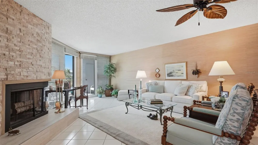 910 PINELLAS BAYWAY S #201 Tierra Verde, FL 33715