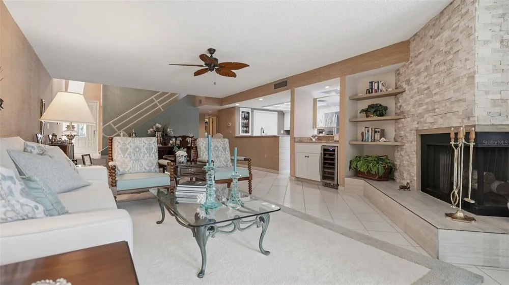 910 PINELLAS BAYWAY S #201 Tierra Verde, FL 33715