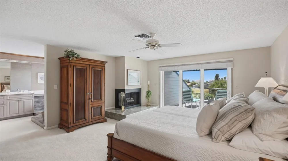 910 PINELLAS BAYWAY S #201 Tierra Verde, FL 33715