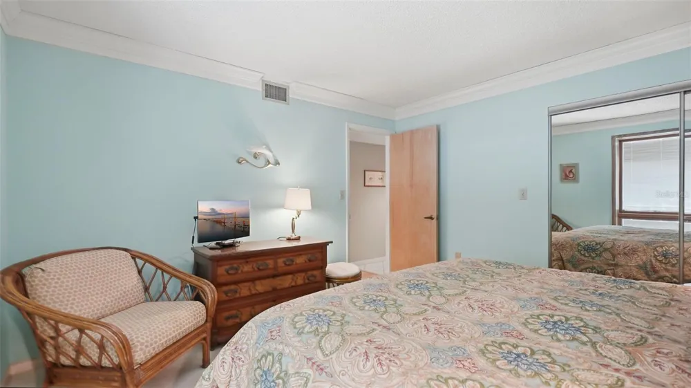 910 PINELLAS BAYWAY S #201 Tierra Verde, FL 33715