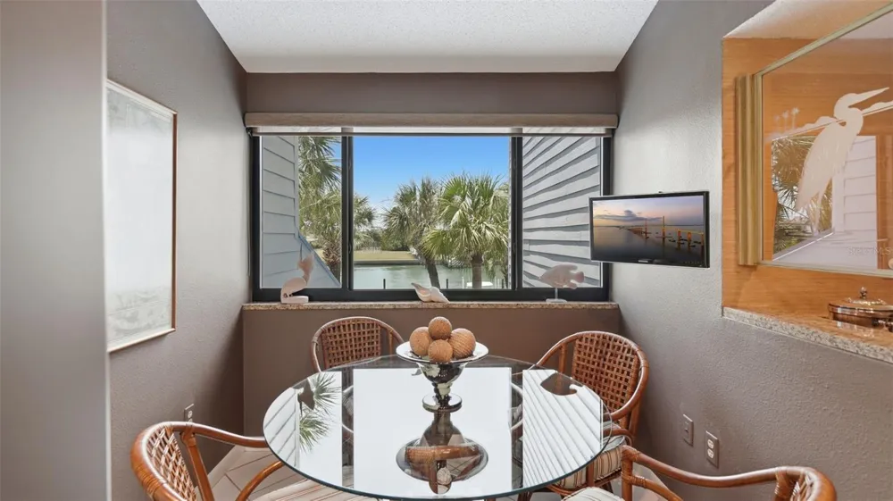 910 PINELLAS BAYWAY S #201 Tierra Verde, FL 33715