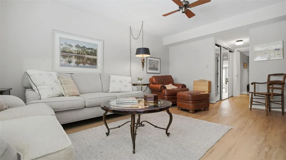 910 PINELLAS BAYWAY S #201 Tierra Verde, FL 33715