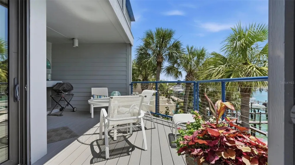 910 PINELLAS BAYWAY S #201 Tierra Verde, FL 33715