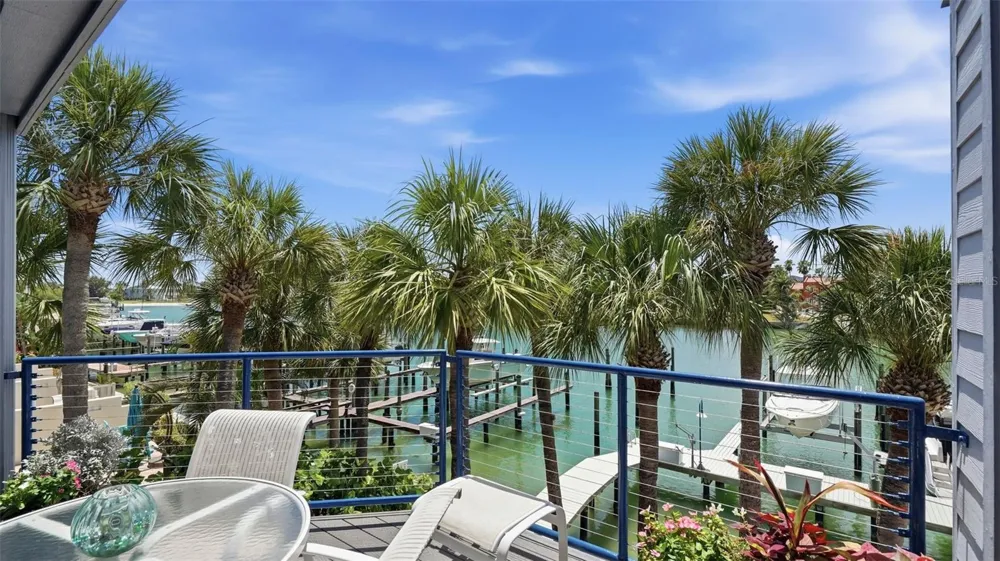 910 PINELLAS BAYWAY S #201 Tierra Verde, FL 33715