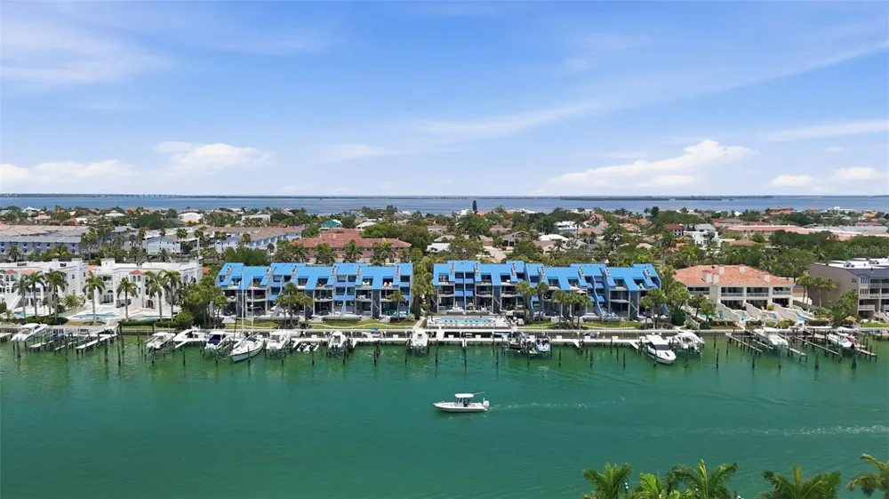 910 PINELLAS BAYWAY S #201 Tierra Verde, FL 33715