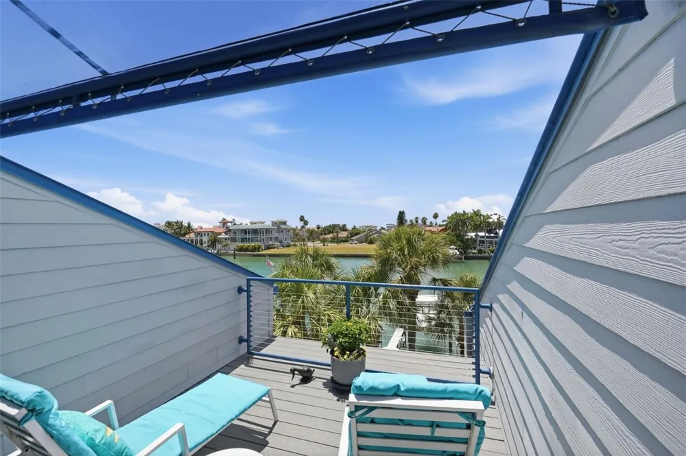 910 PINELLAS BAYWAY S #201 Tierra Verde, FL 33715
