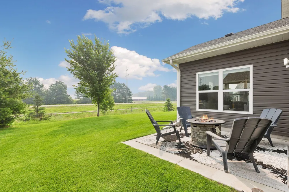 39585 Fawn Avenue North Branch, MN 55056