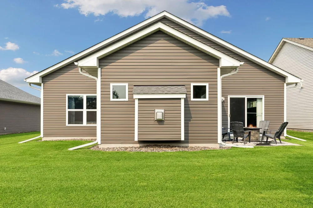 39585 Fawn Avenue North Branch, MN 55056