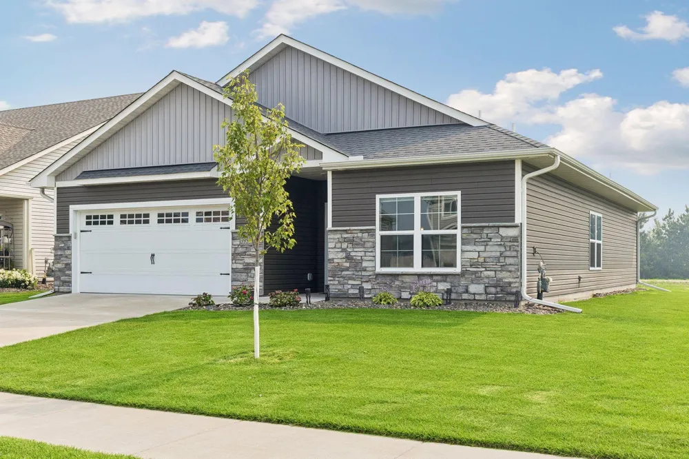 39585 Fawn Avenue North Branch, MN 55056