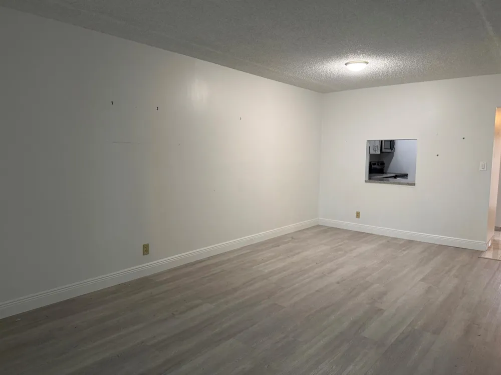 1035 COUNTRY CLUB DRIVE #303 Margate, FL 33063