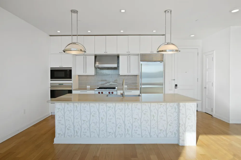 9 SOMERSET LANE Edgewater, NJ 07020