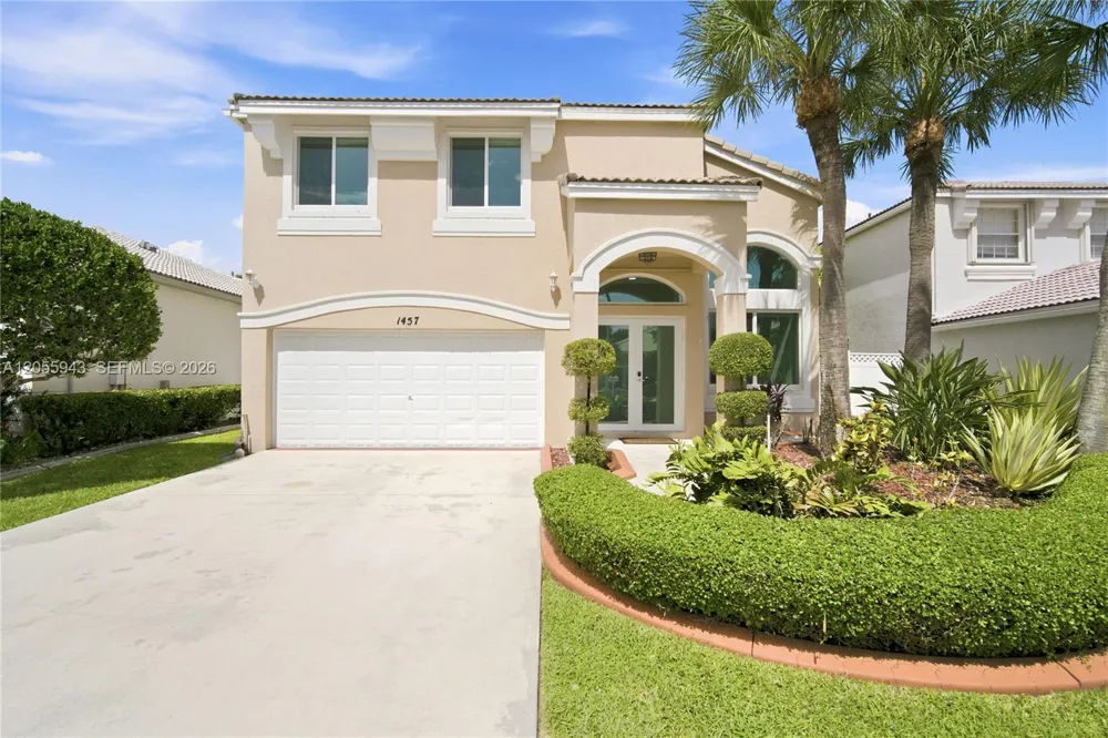 1457 NW 159th Ln Pembroke Pines, FL 33028