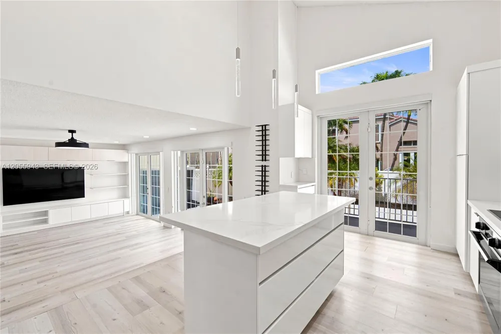 1457 NW 159th Ln Pembroke Pines, FL 33028