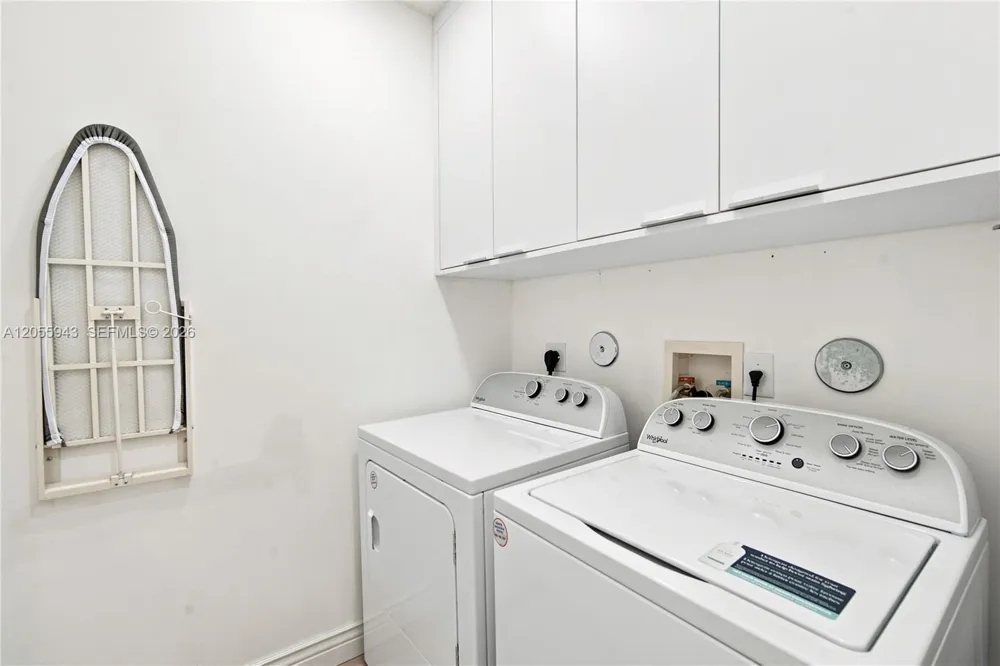 1457 NW 159th Ln Pembroke Pines, FL 33028
