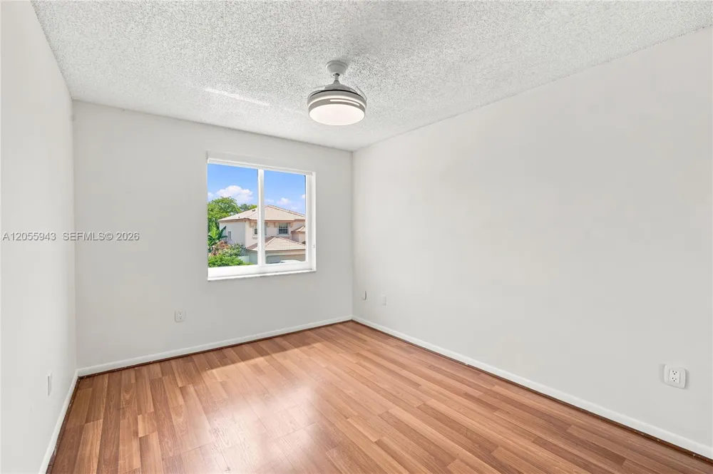 1457 NW 159th Ln Pembroke Pines, FL 33028