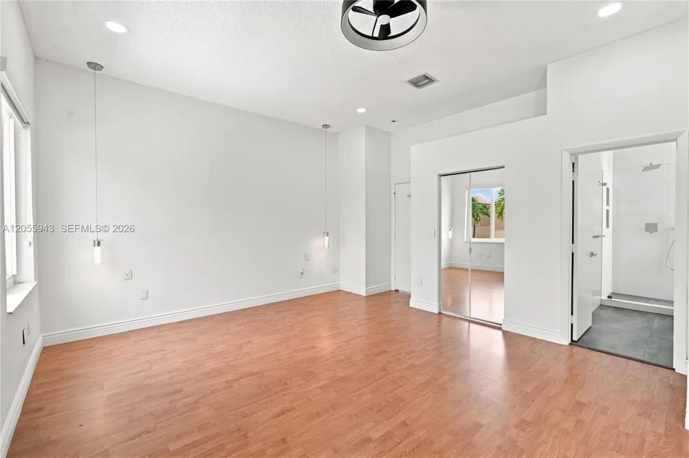 1457 NW 159th Ln Pembroke Pines, FL 33028