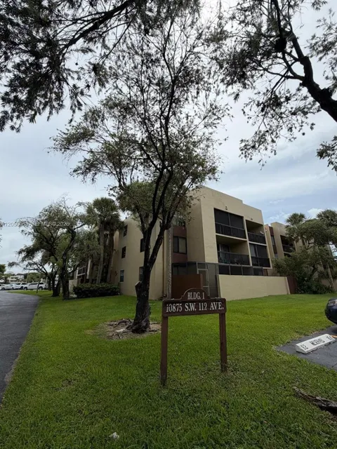 10875 SW 112th Ave #303