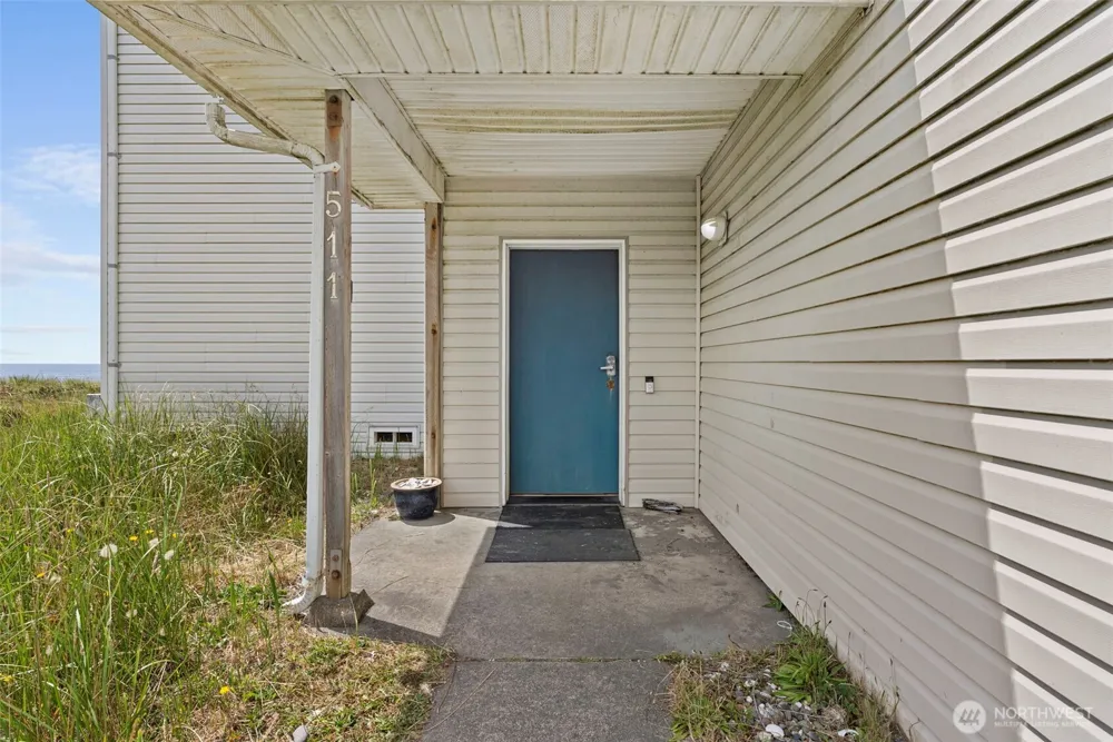 511 Dune Crest Drive Westport, WA 98595