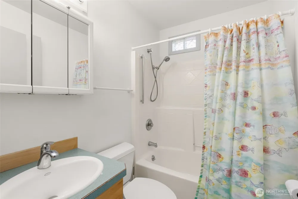 511 Dune Crest Drive Westport, WA 98595