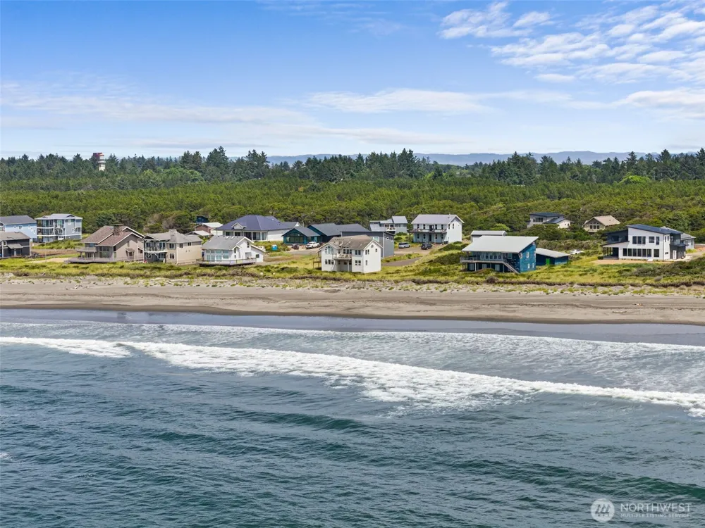 511 Dune Crest Drive Westport, WA 98595