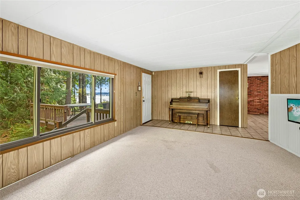 19301 Viking Avenue NW Poulsbo, WA 98370