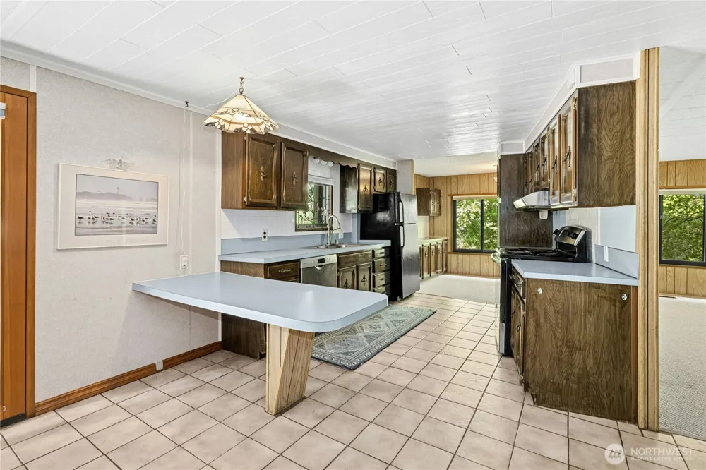 19301 Viking Avenue NW Poulsbo, WA 98370