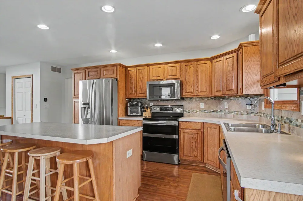 623 W 44th Street Fremont City, MI 49412