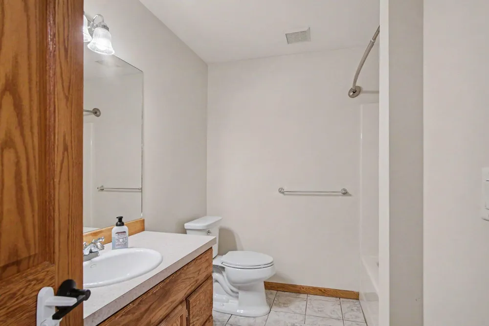 623 W 44th Street Fremont City, MI 49412