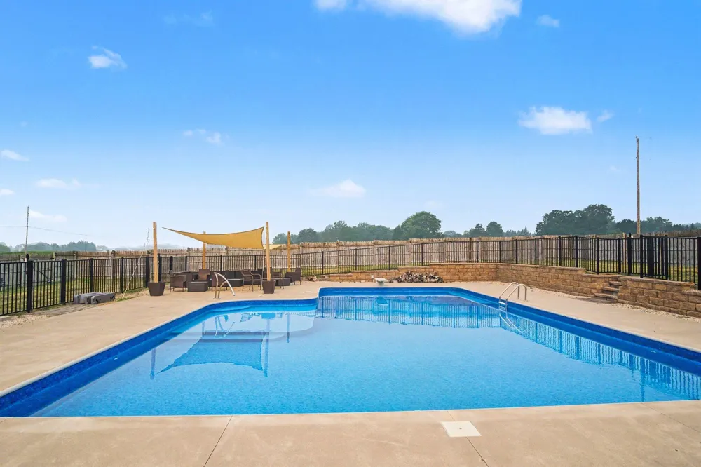 623 W 44th Street Fremont City, MI 49412