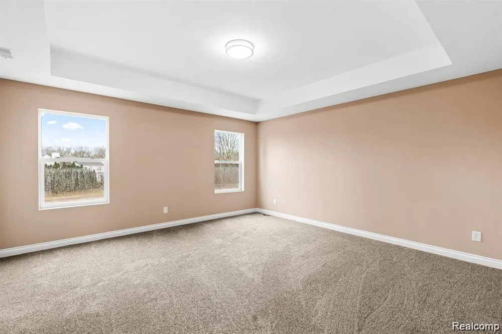 21507 Randall Street Farmington Hills City, MI 48336