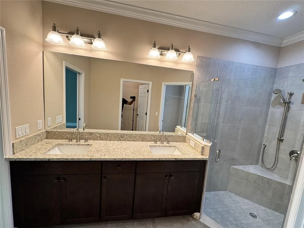 345 VILLA CORTE DRIVE Lutz, FL 33549