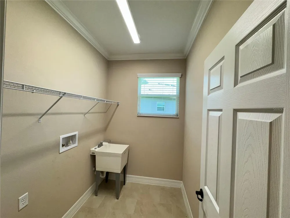345 VILLA CORTE DRIVE Lutz, FL 33549