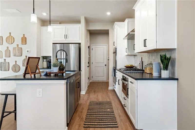 4768 Black Onyx Path Kennesaw, GA 30144