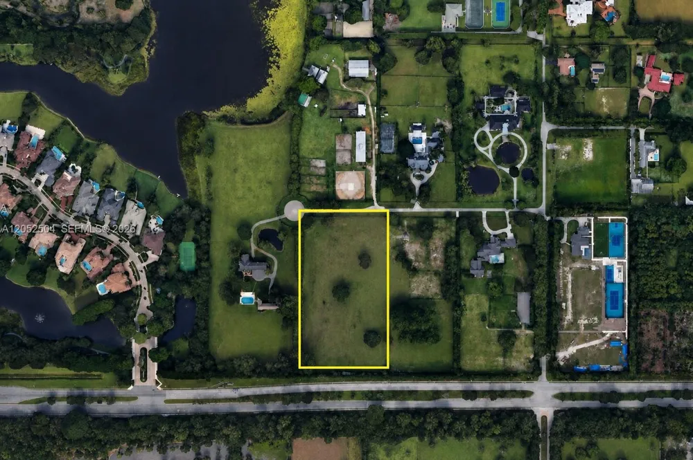 8650 Surrey Ln Boca Raton, FL 33496