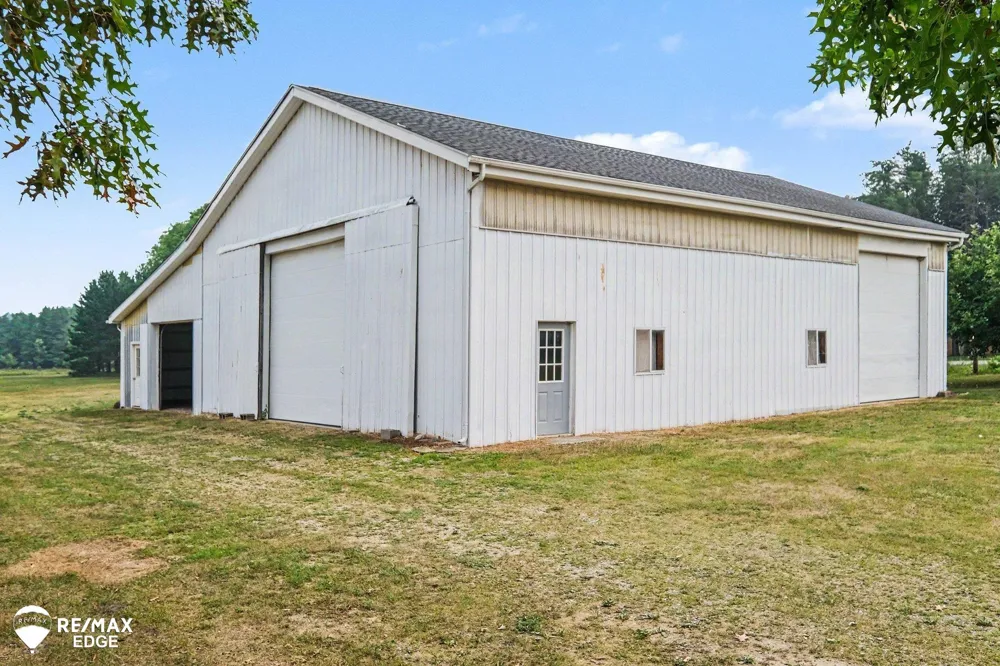 8331 E Coldwater Road Richfield Township, MI 48423