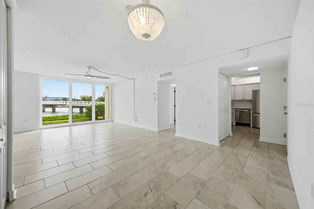 7465 BAY ISLAND DRIVE S #112 South Pasadena, FL 33707
