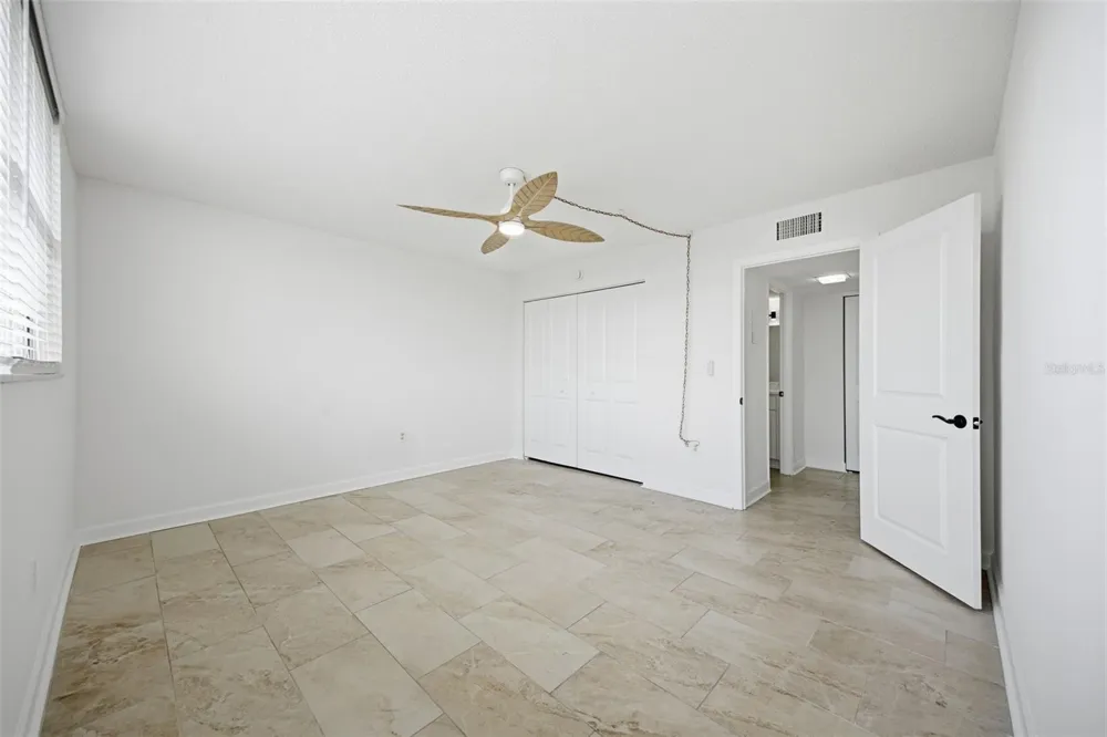 7465 BAY ISLAND DRIVE S #112 South Pasadena, FL 33707