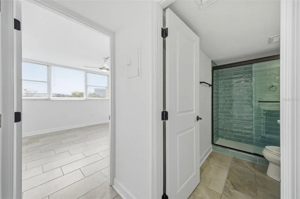 7465 BAY ISLAND DRIVE S #112 South Pasadena, FL 33707