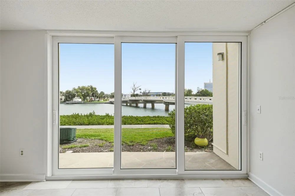 7465 BAY ISLAND DRIVE S #112 South Pasadena, FL 33707