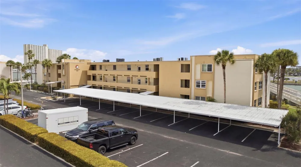 7465 BAY ISLAND DRIVE S #112 South Pasadena, FL 33707